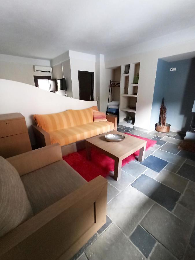 Guesthouse Vasiliki Steni Dhirfios Eksteriør billede